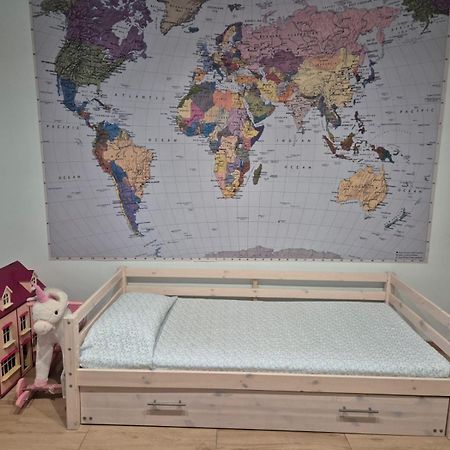 Apartamento De 3 Dormitorios カンブリルス エクステリア 写真