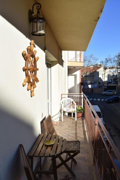 Apartamento De 3 Dormitorios カンブリルス エクステリア 写真