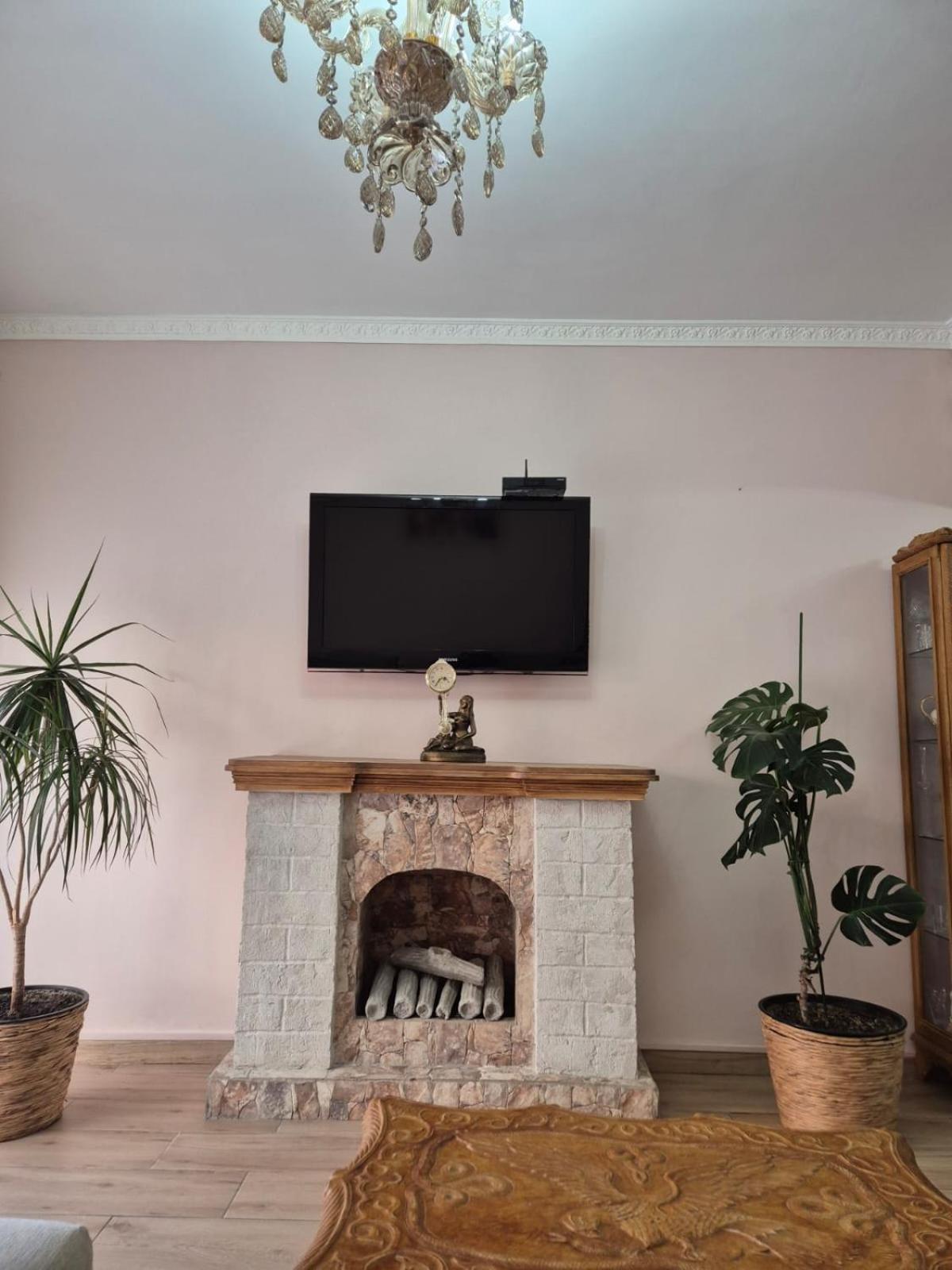 Apartamento De 3 Dormitorios カンブリルス エクステリア 写真